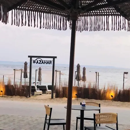 아파트 Ikies Suites By The Sea