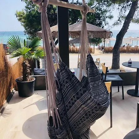 Ikies Suites By The Sea