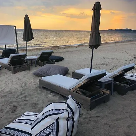 Ikies Suites By The Sea *